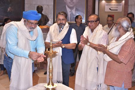 Artist Alka Bhrushundi (2)